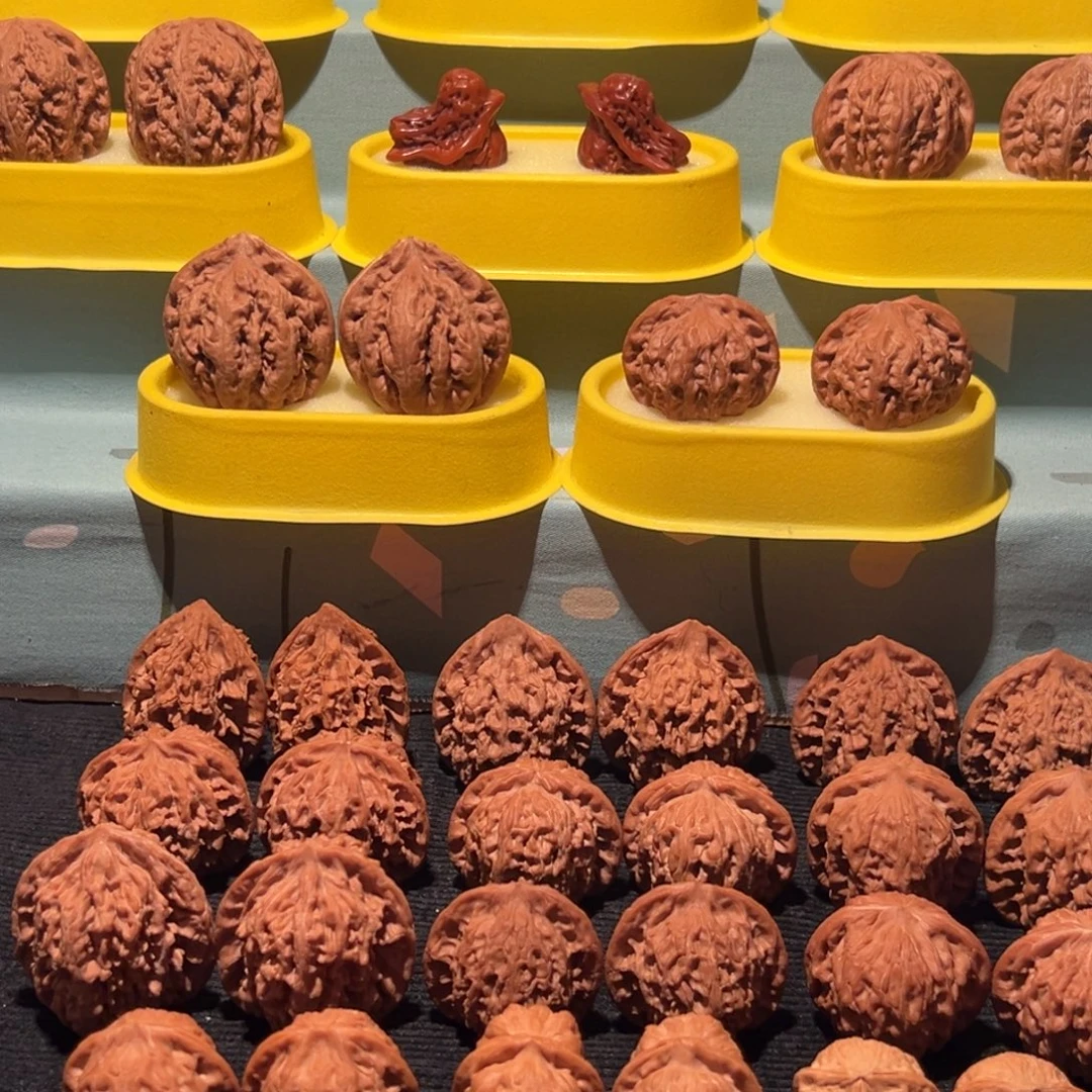 ****遂文玩核桃把件平谷元宝42文玩把件