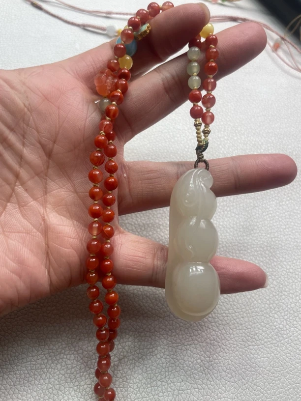 和田玉藕粉色毛衣链