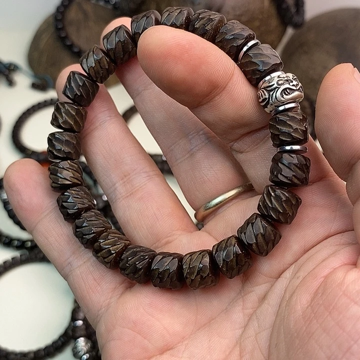 椰蒂手串10✖️9龙鳞吞金兽