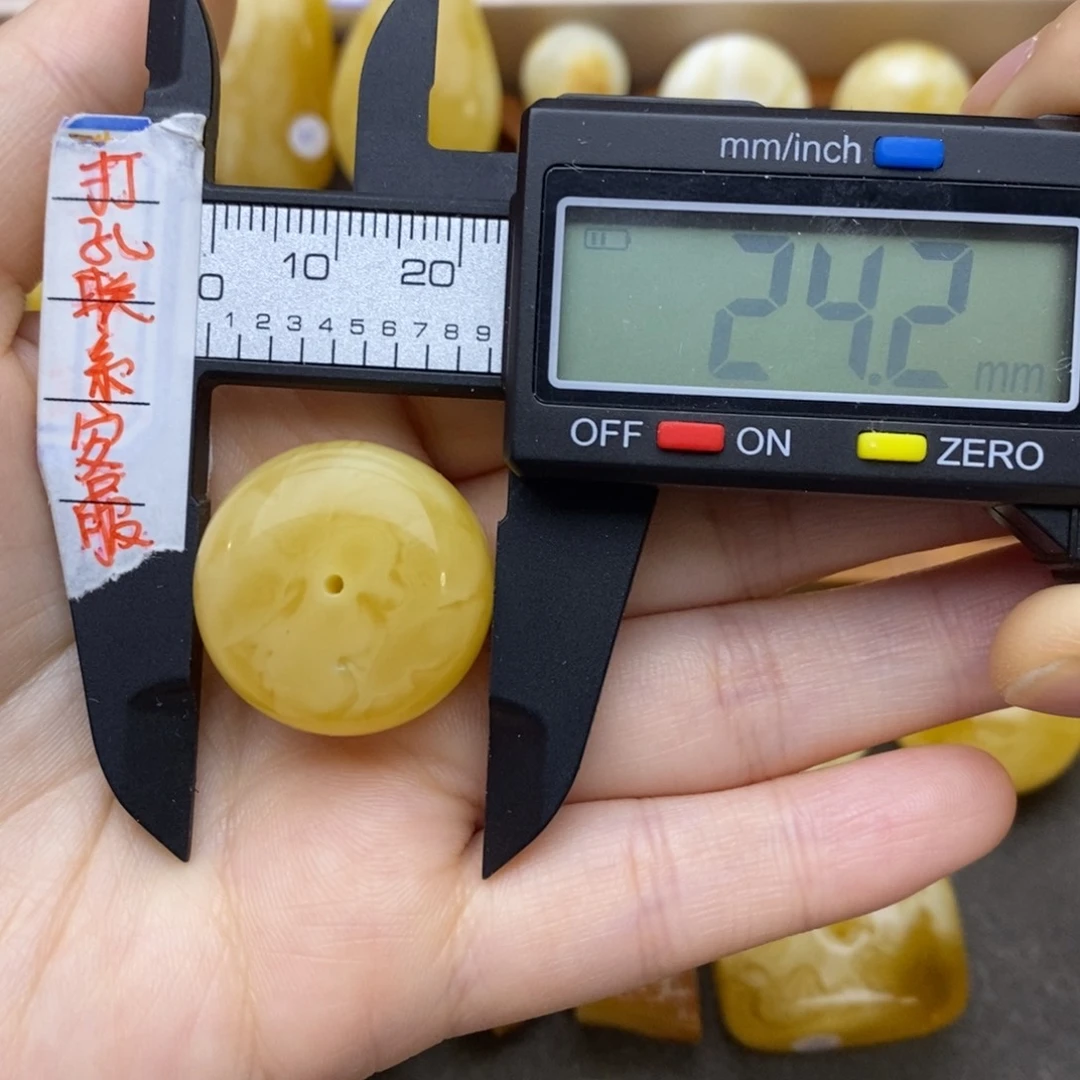 未镶嵌琥珀裸石24.2✖️15.7微瑕