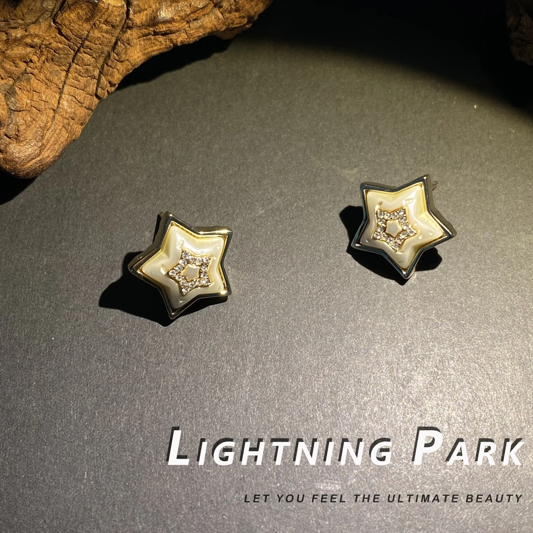 黄铜仿珍珠耳饰 【重工系列】比直播间更惊艳  D家星星耳饰 2204