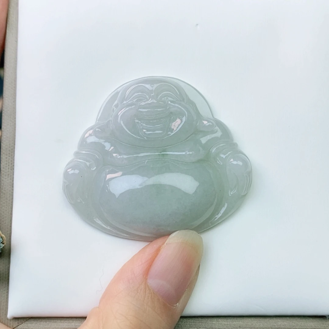 翡翠未镶嵌颈饰佛公