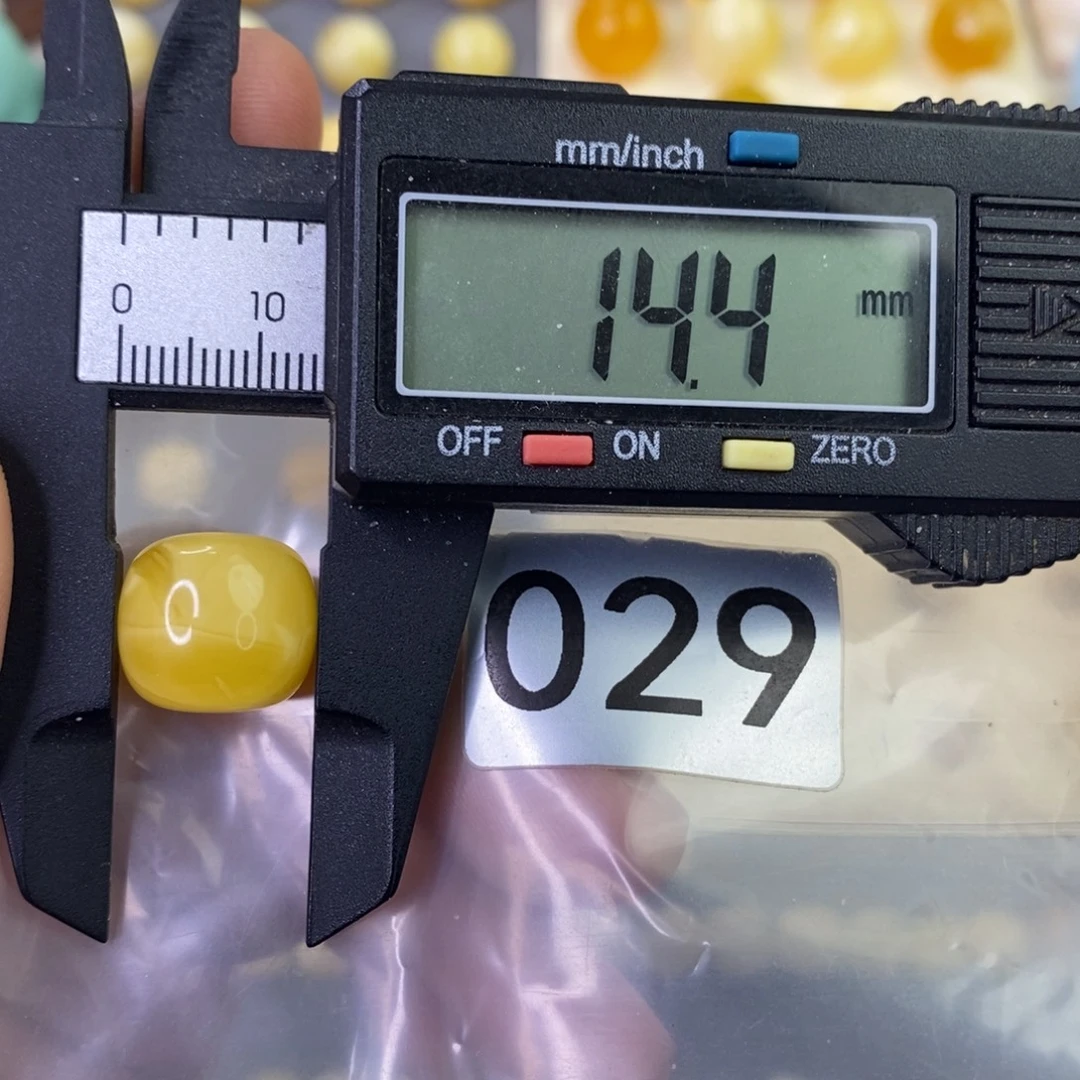 琥珀未镶嵌裸石琥珀蜜蜡，琥珀蜜蜡