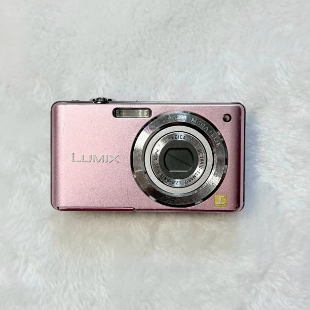 95新 Panasonic/松下 fs6 樱花粉 810万像素冷调复古胶片屏一点瑕