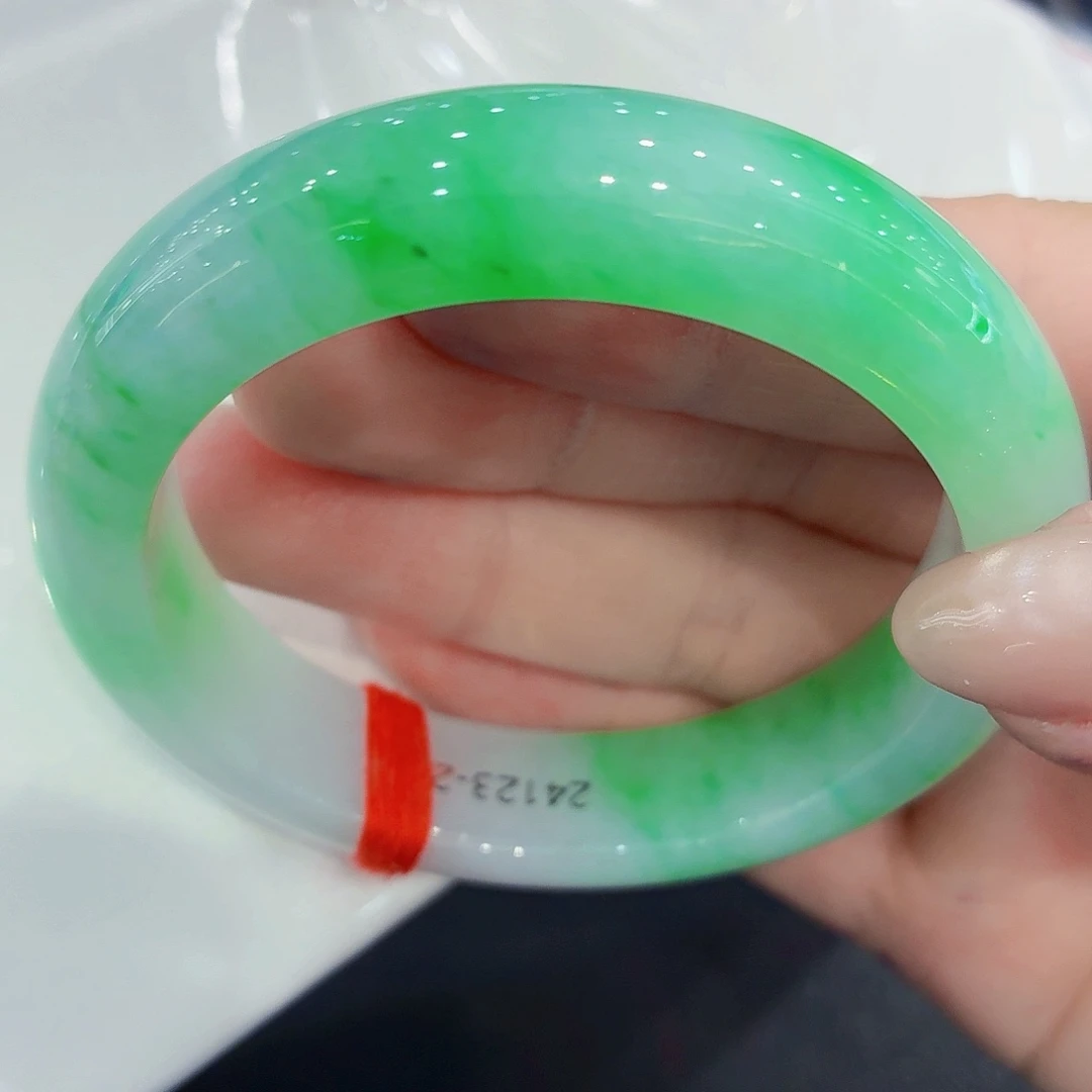 翡翠未镶嵌手镯翡翠53圈口（强推）