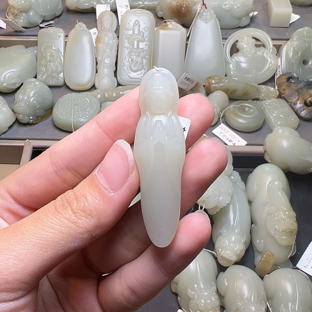 和田玉颈饰未镶嵌建***禅