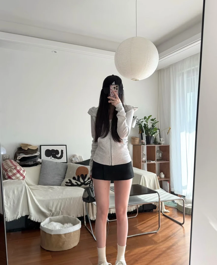 【小鹿】Scb卫衣一模一样现货的修身版带耳机孔带网兜带码表带钢印