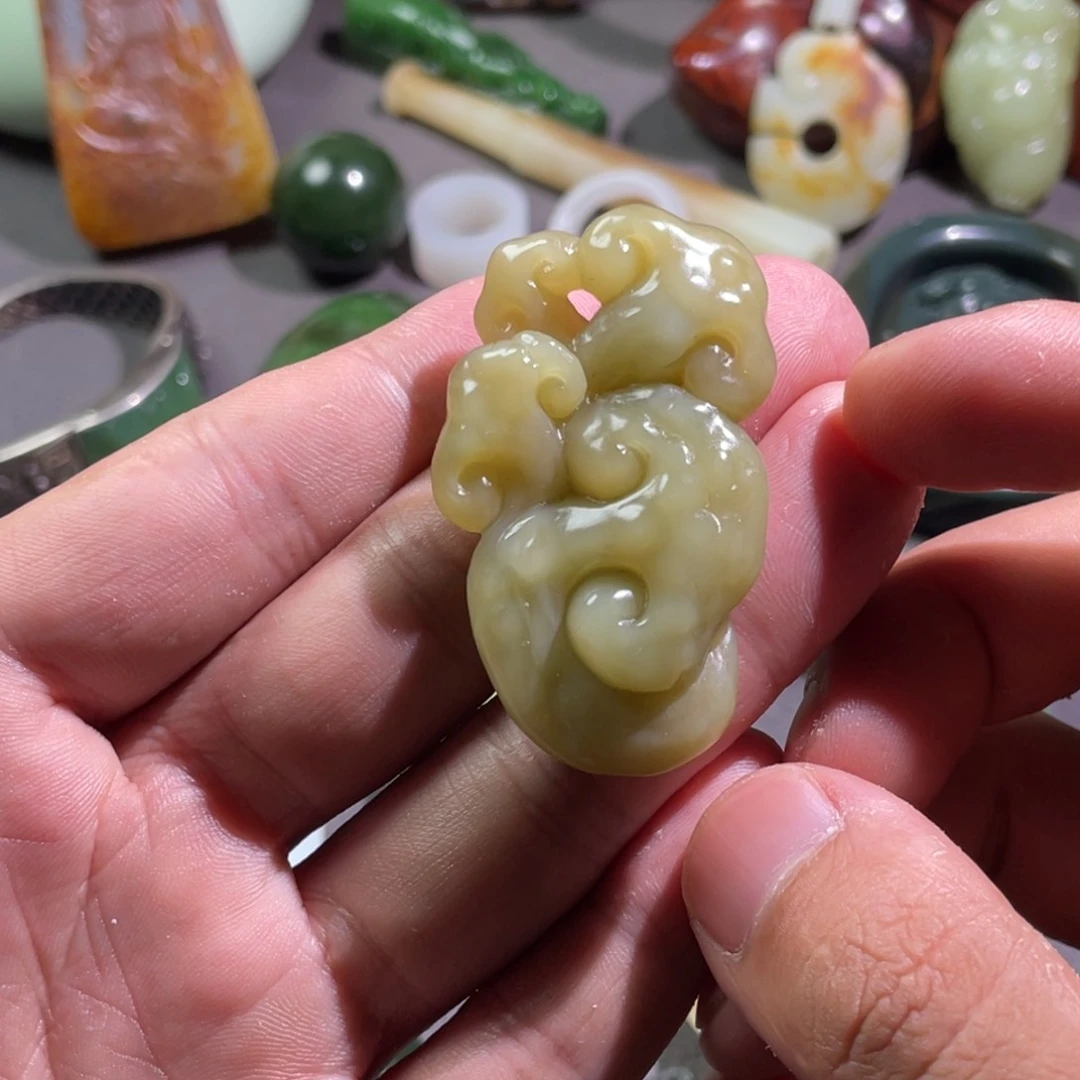 颈饰未镶嵌和田玉