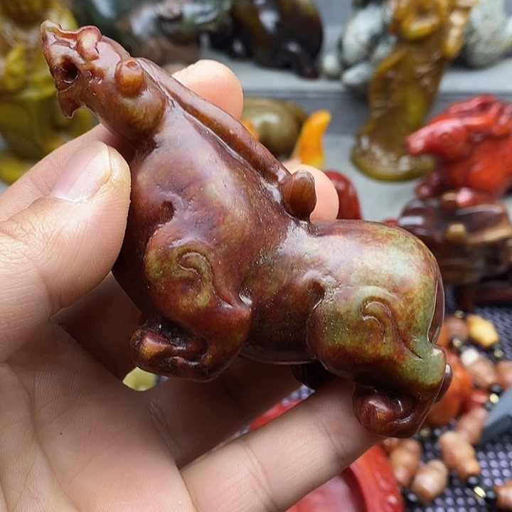 未镶嵌蛇纹石玉颈饰