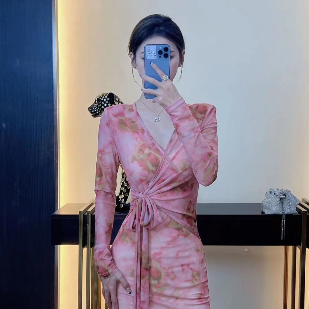 时尚v领气质温婉女人味轻奢连衣裙收腰新款系带修身百搭开衩长裙