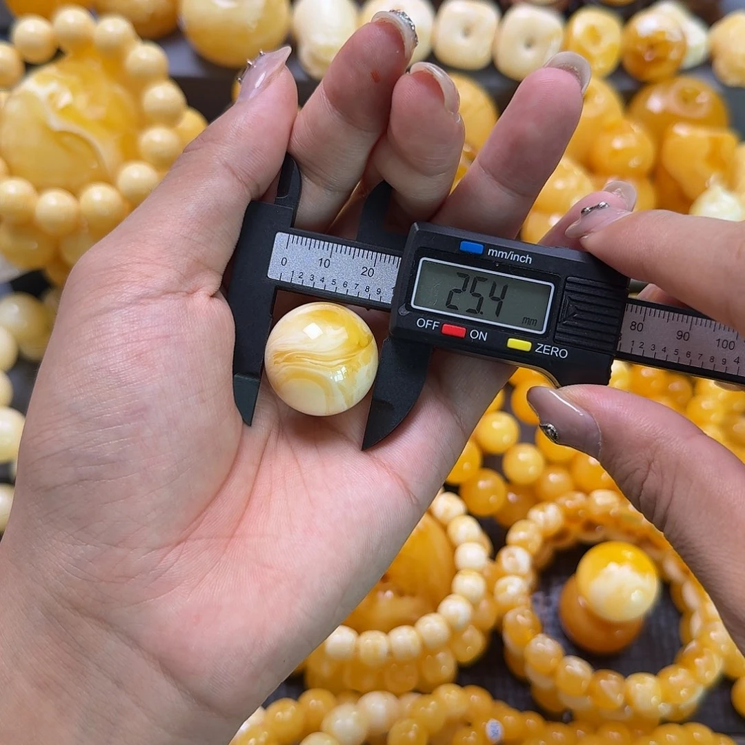 未镶嵌蜜蜡珠宝奇石