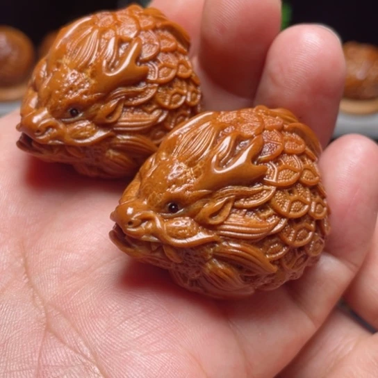 橄榄核手串/手链金币龙龟手球一对35左右