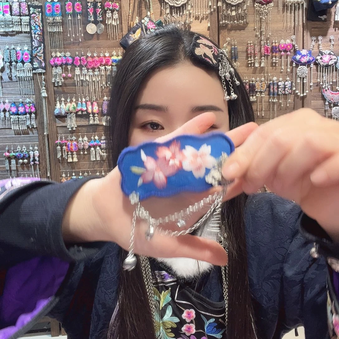皮质铁合金漂亮小fajia