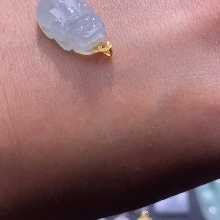 翡翠18K金镶嵌颈饰天然缅甸翡翠A货