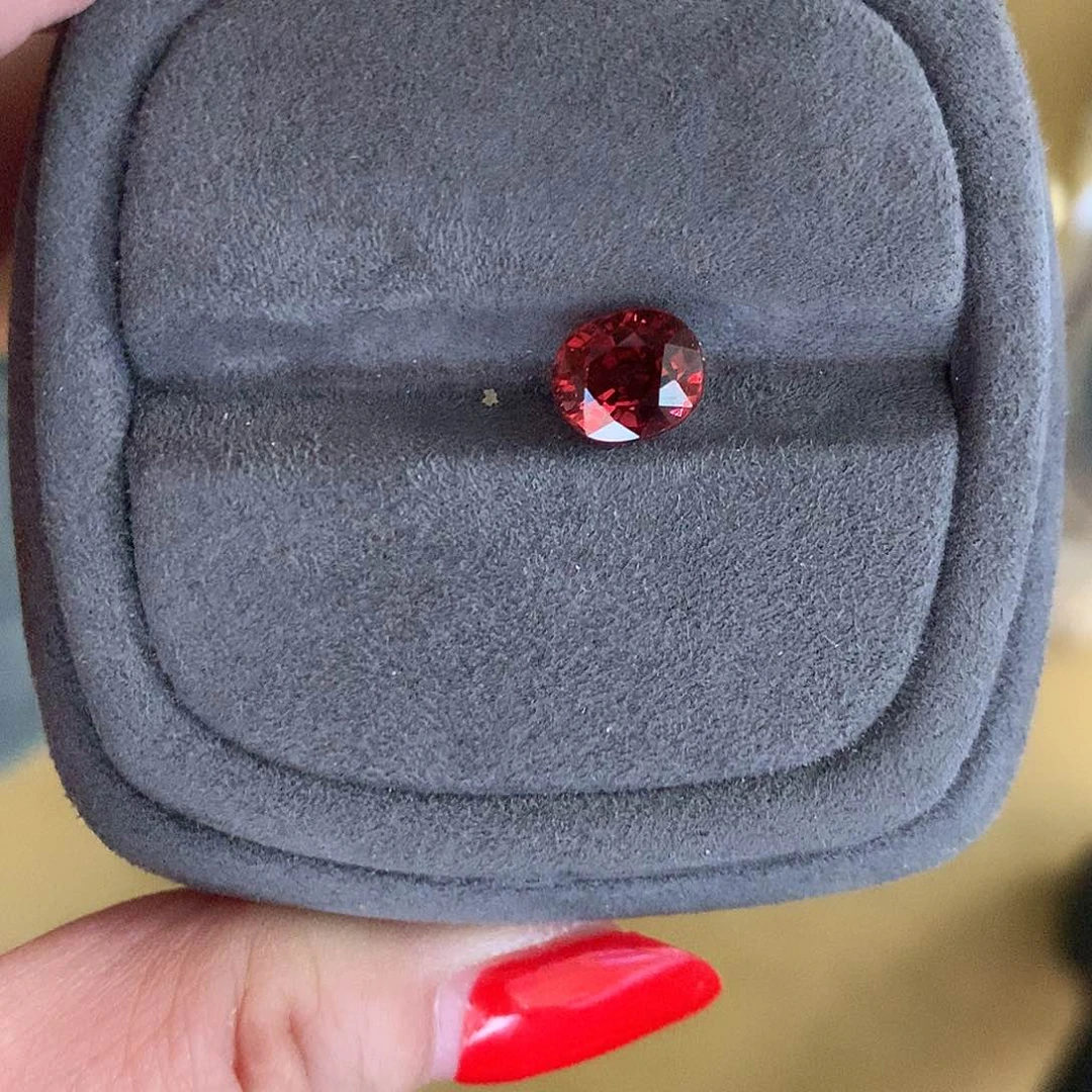 未镶嵌裸石石榴石3.01ct