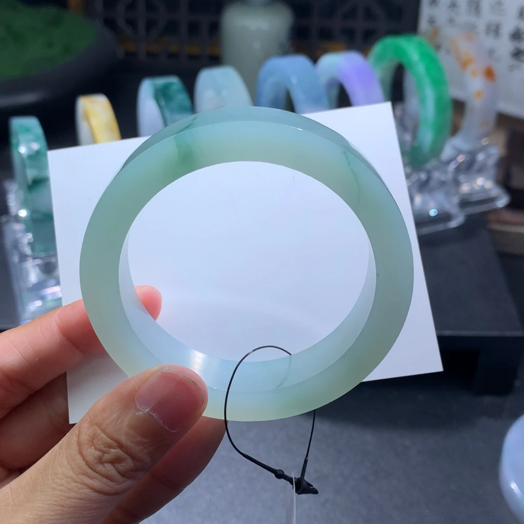 未镶嵌手镯定制翡翠