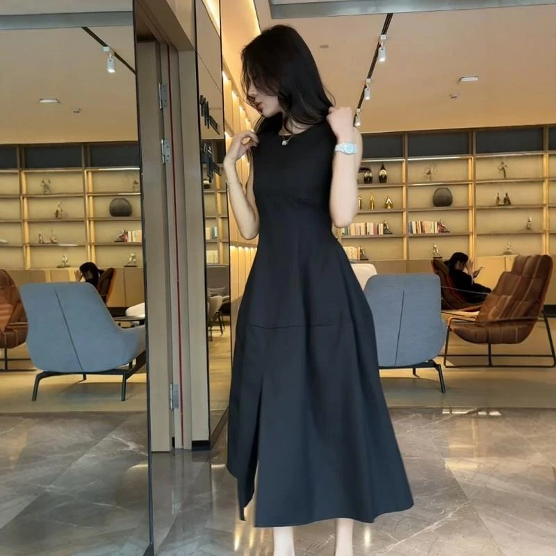 法式气质无袖背心连衣裙女2025夏季新款高级感收腰显瘦开叉A字裙