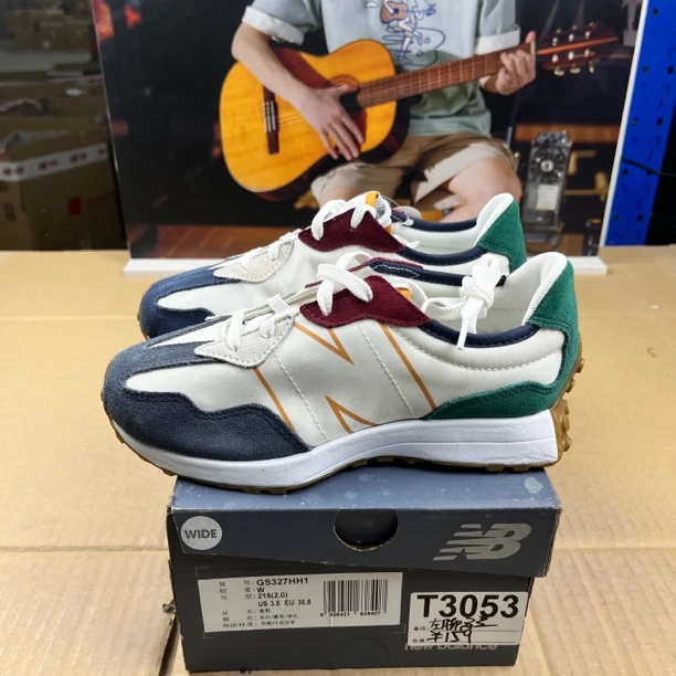 T3053 NEW BALANCE GS327HH1 35.5码215儿童运动鞋微瑕疵 无售后