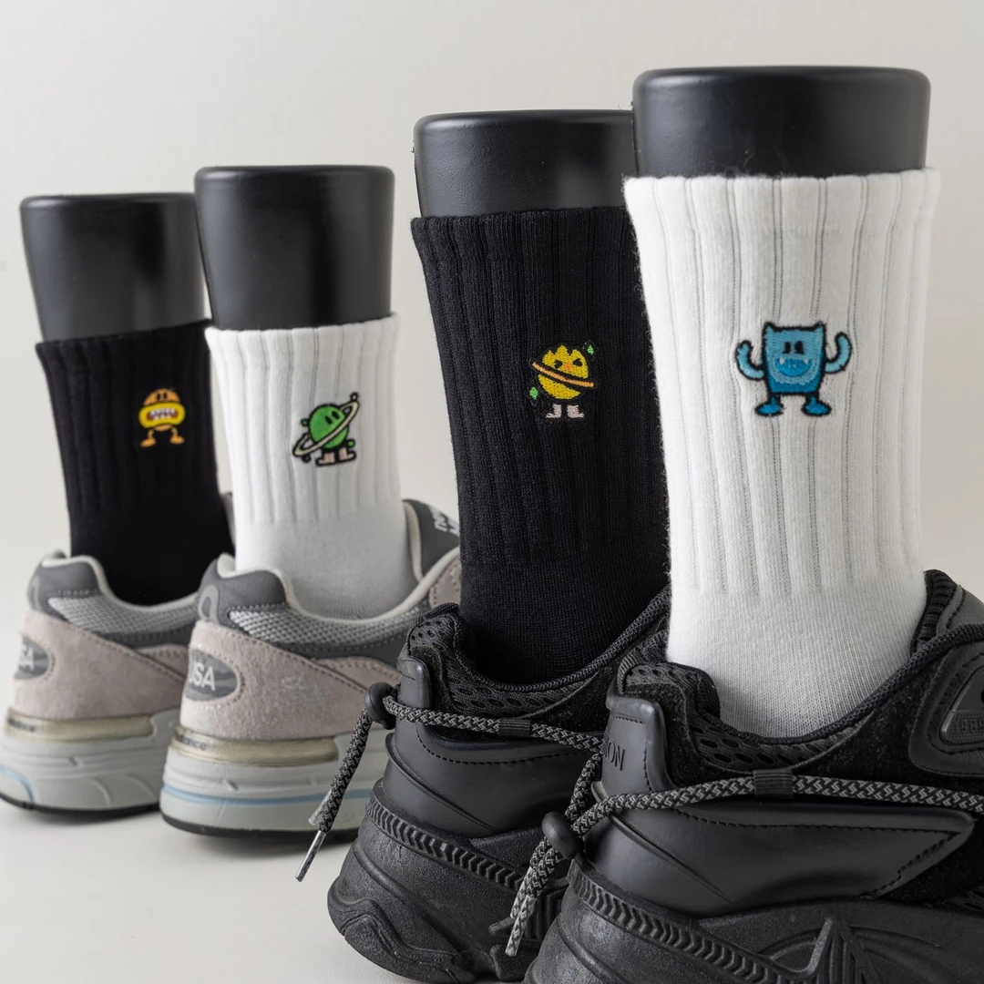 黑色袜子男女趣味白中筒卡通可爱个性ins潮流长袜搞怪棉短筒高腰