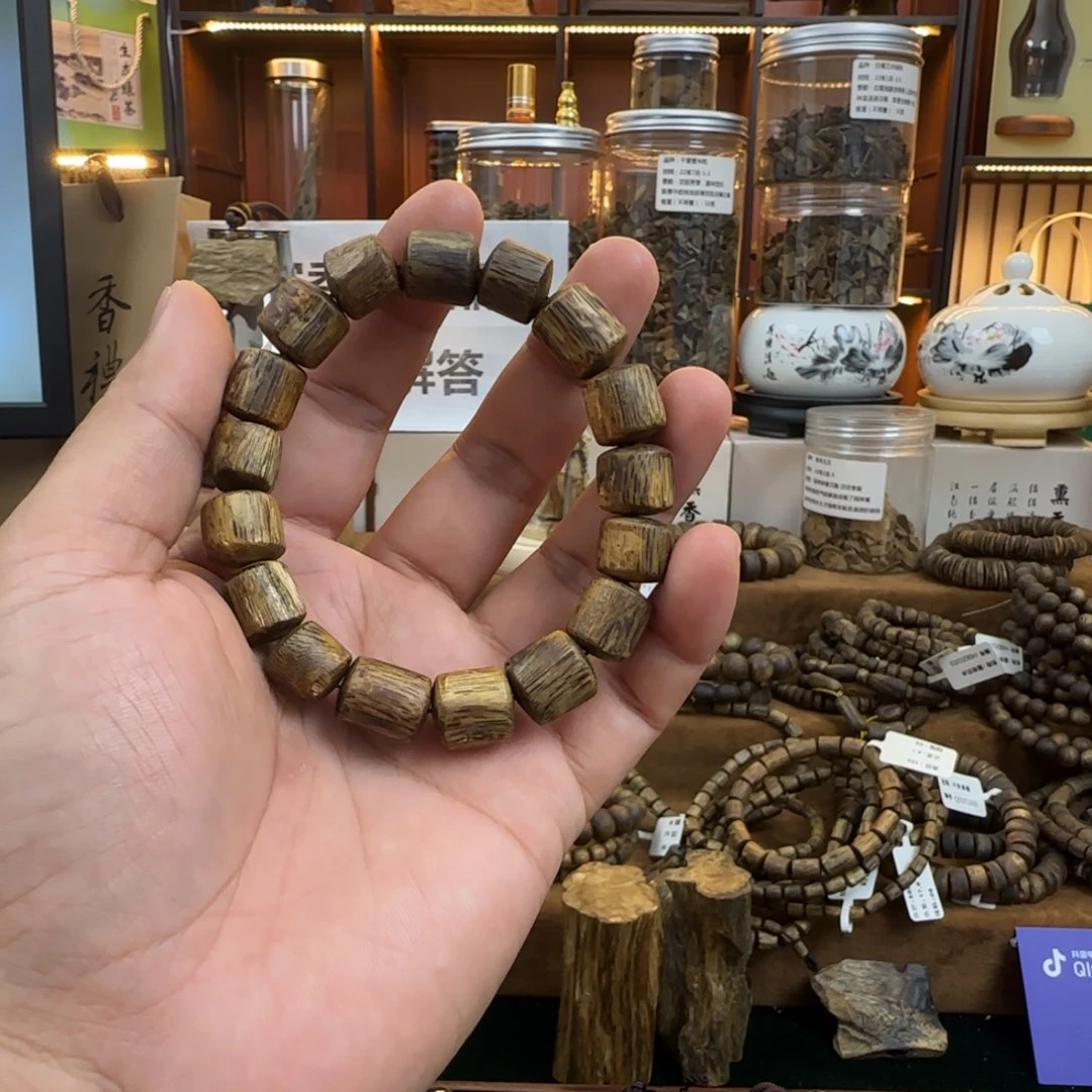 沉香手串良*桶珠单圈