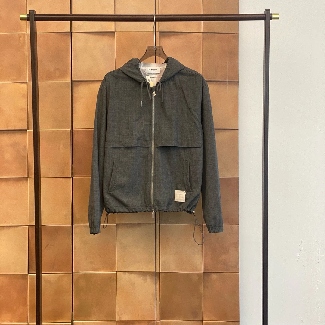 99新 THOMBROWNE Thom Browne 灰色背后彩条外套/3码/99新/29893