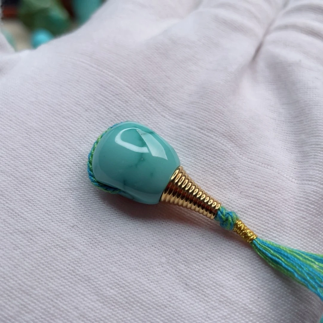 18K金镶嵌绿松石珠宝奇石