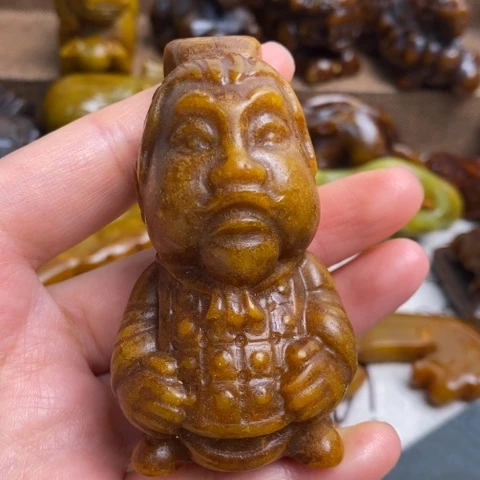 蛇纹石玉未镶嵌颈饰76