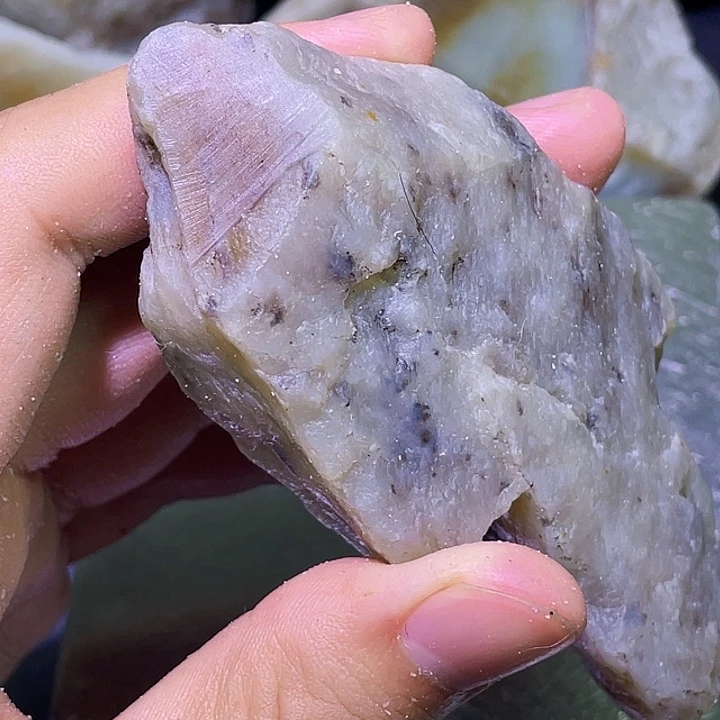 和田玉（糖玉）未镶嵌珠宝半成品