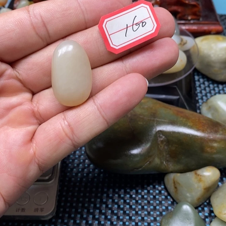 未镶嵌和田玉把件160