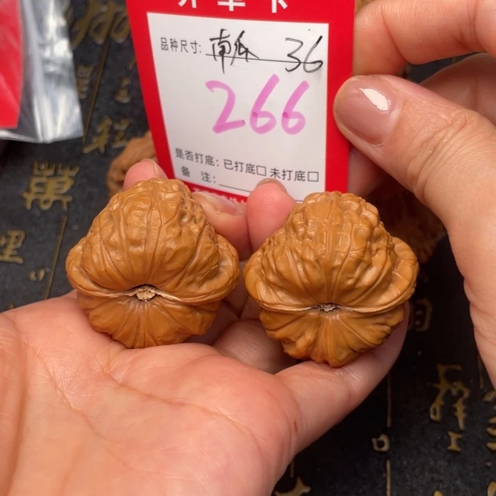 吊坠桃核文玩的好