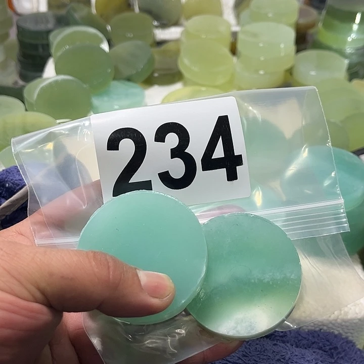 阿***成蛇纹石玉未镶嵌珠宝半成品