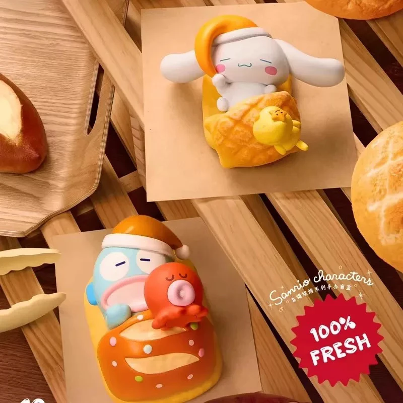 正版三丽鸥幸福烘培系列盲盒摆件手办凯蒂猫丑鱼玩具可爱女生礼物