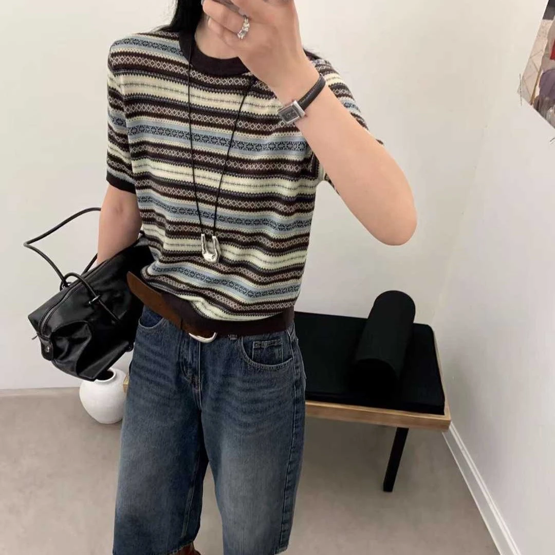 2025早秋款条纹慵懒风圆领宽松型针织衫