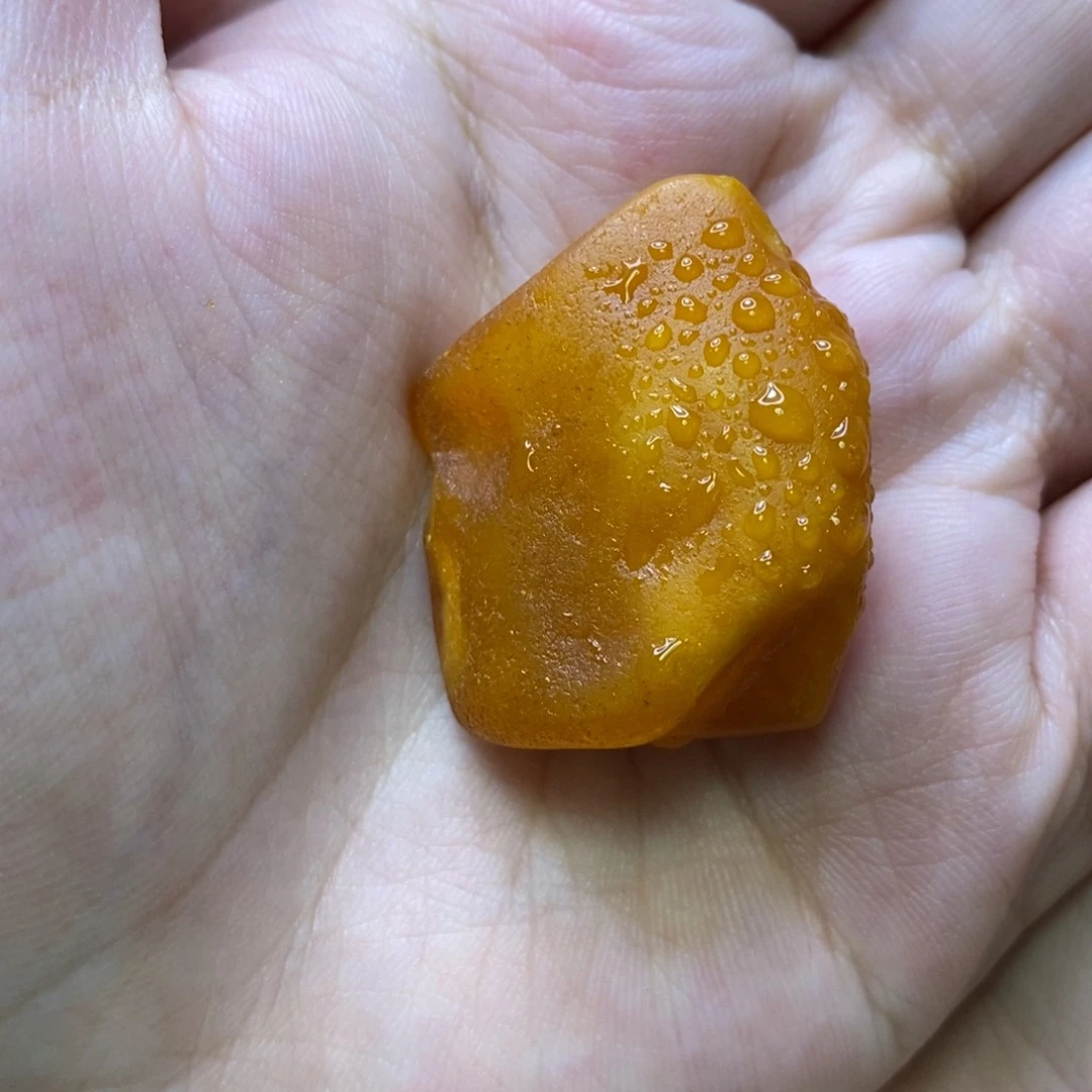 定制琥珀未镶嵌七