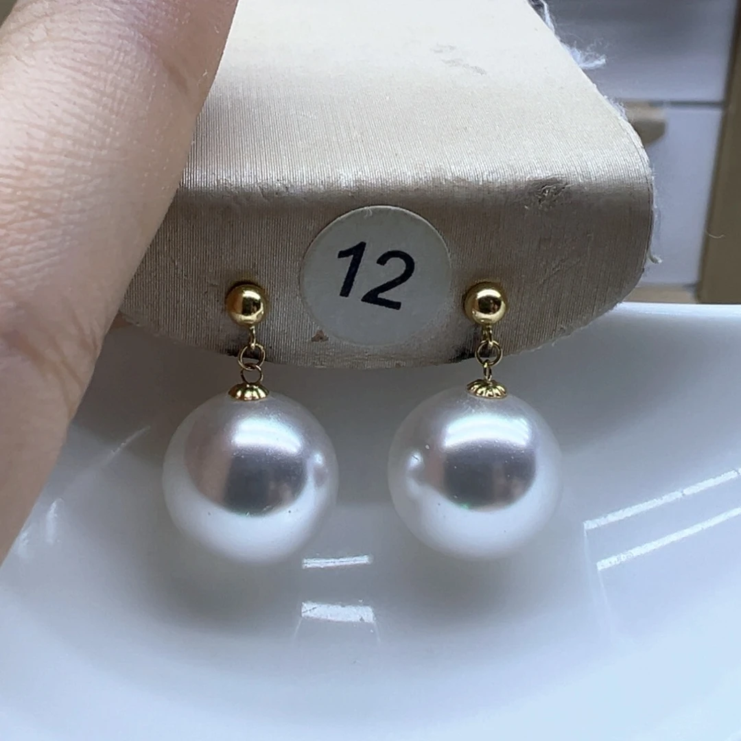 18K金镶嵌淡水珍珠耳饰