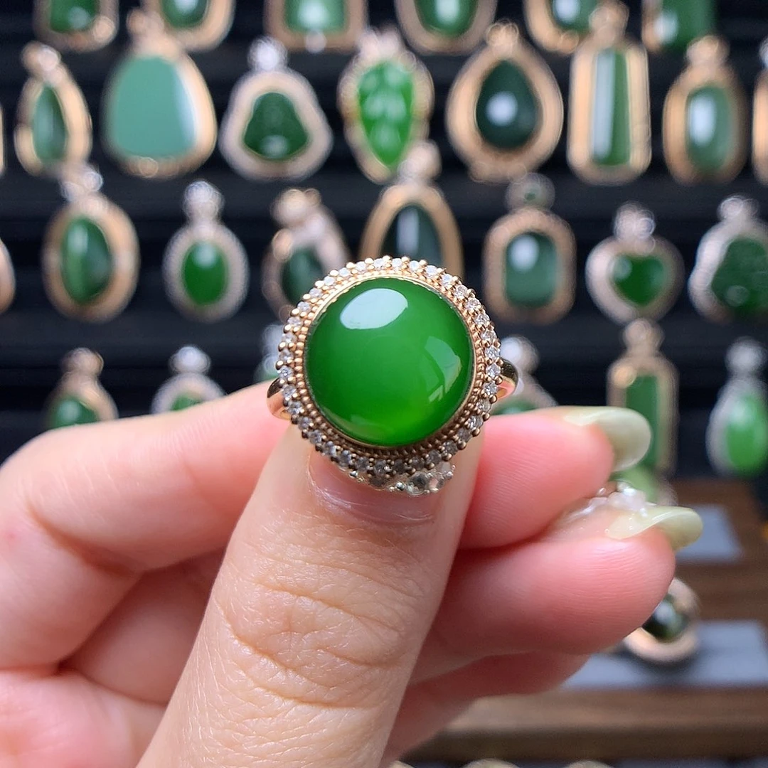 和田玉首饰18K金镶嵌