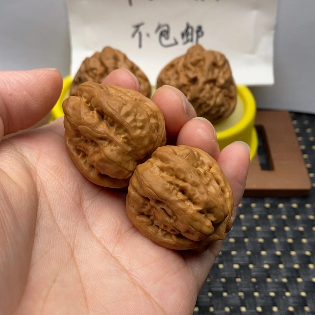 文玩核桃吊坠边31左右