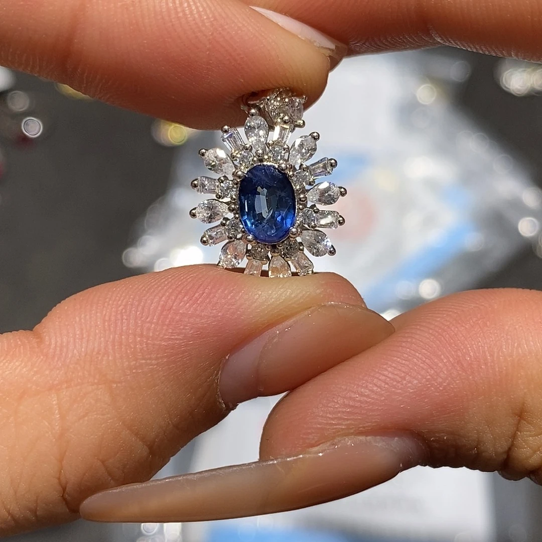 颈饰蓝宝石银S925镶嵌