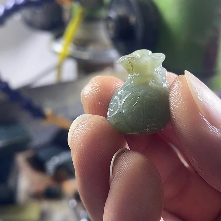 和田玉未镶嵌珠宝奇石