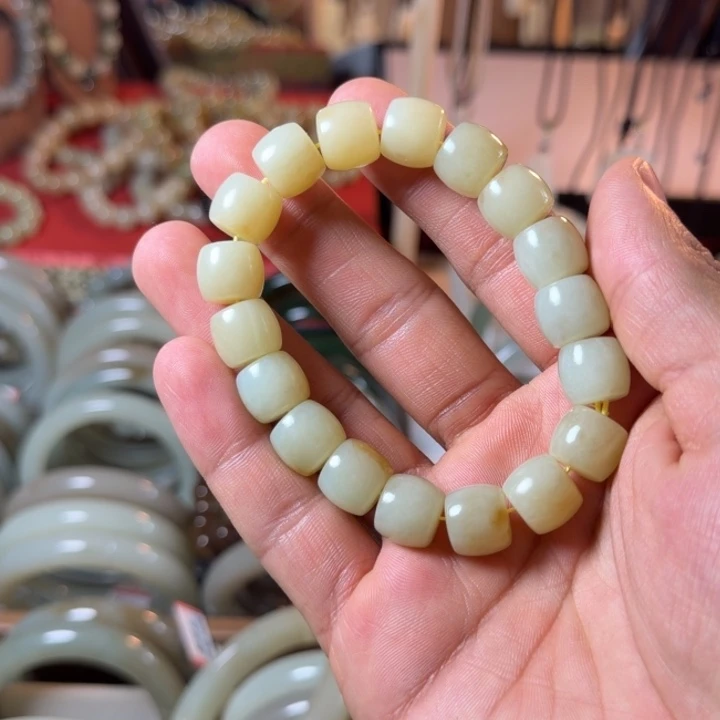 和田玉（糖玉）未镶嵌手链