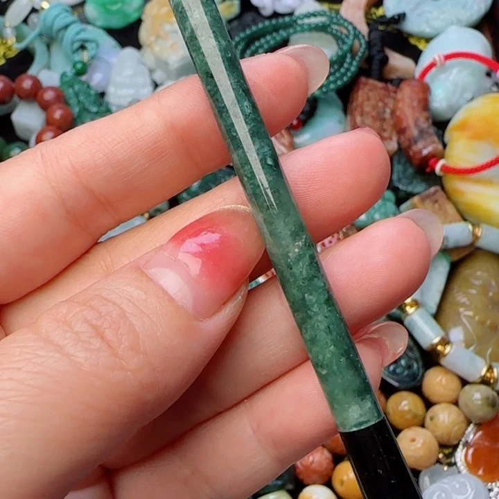 翡翠颈饰未镶嵌天然A货88