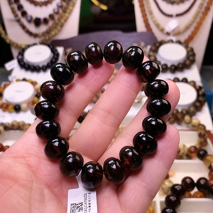 笑***己琥珀未镶嵌裸石14+436