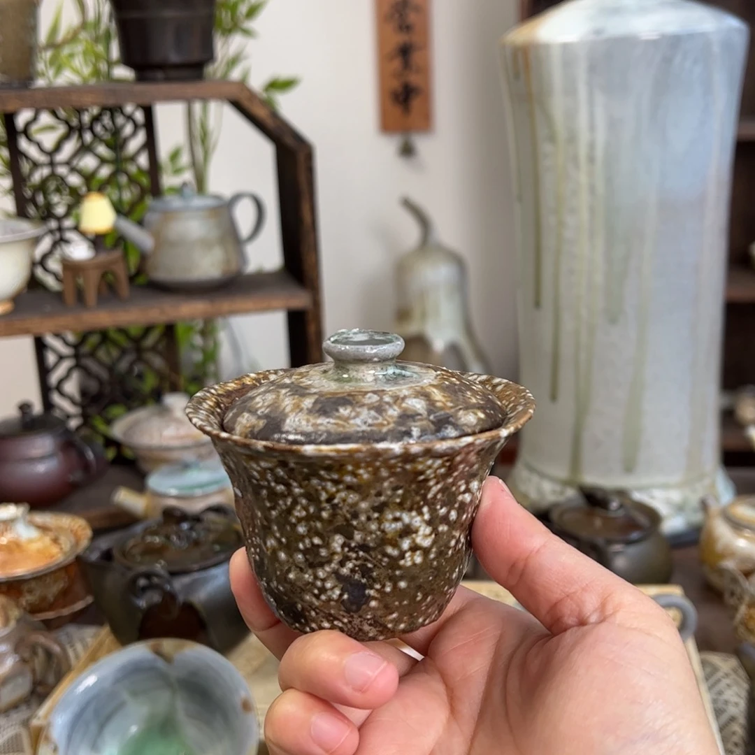 陶泥手捏顶翠盖碗