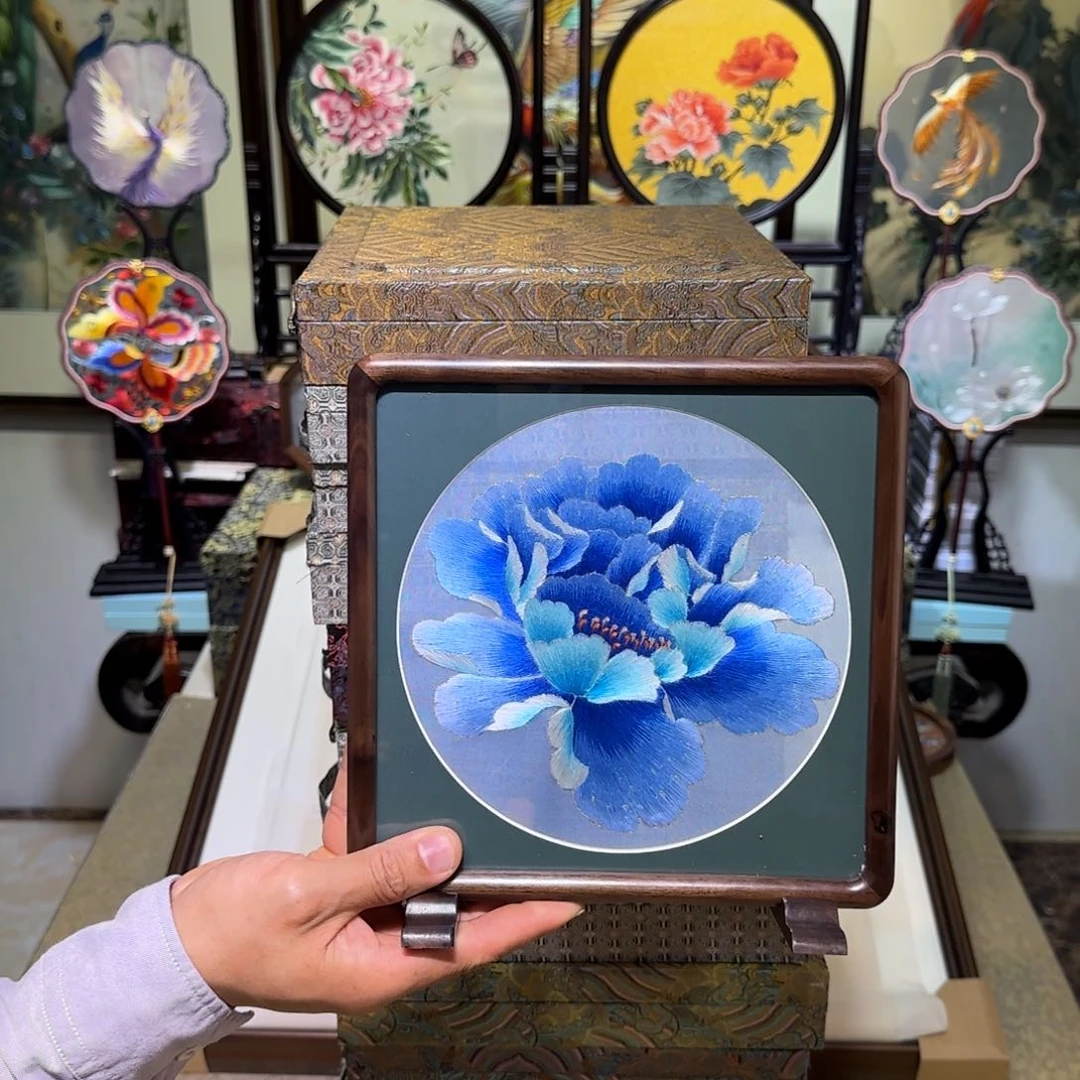 刺绣刺绣工艺精湛