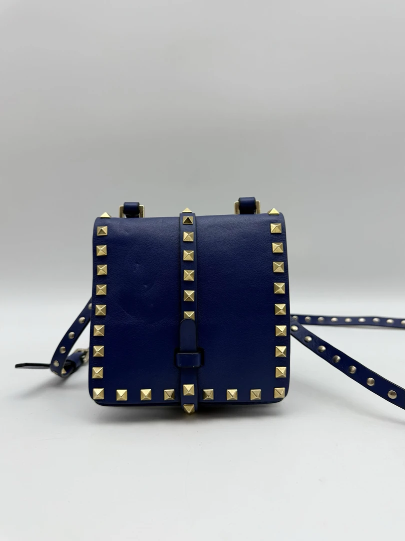 95新 Valentino/华伦天奴 铆钉 单肩斜挎包