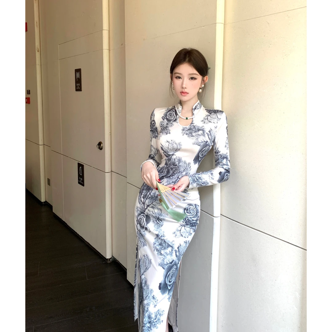 性感黑色包臀套装针织辣妹时尚秋装新款印花改良修身显瘦连衣裙