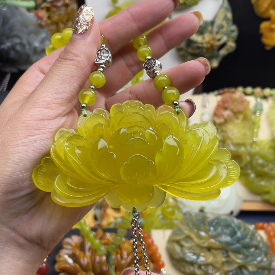 未镶嵌蛇纹石玉颈饰