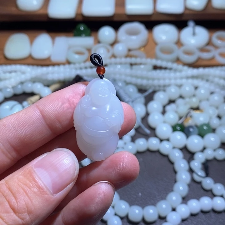 未镶嵌手链和田玉强*