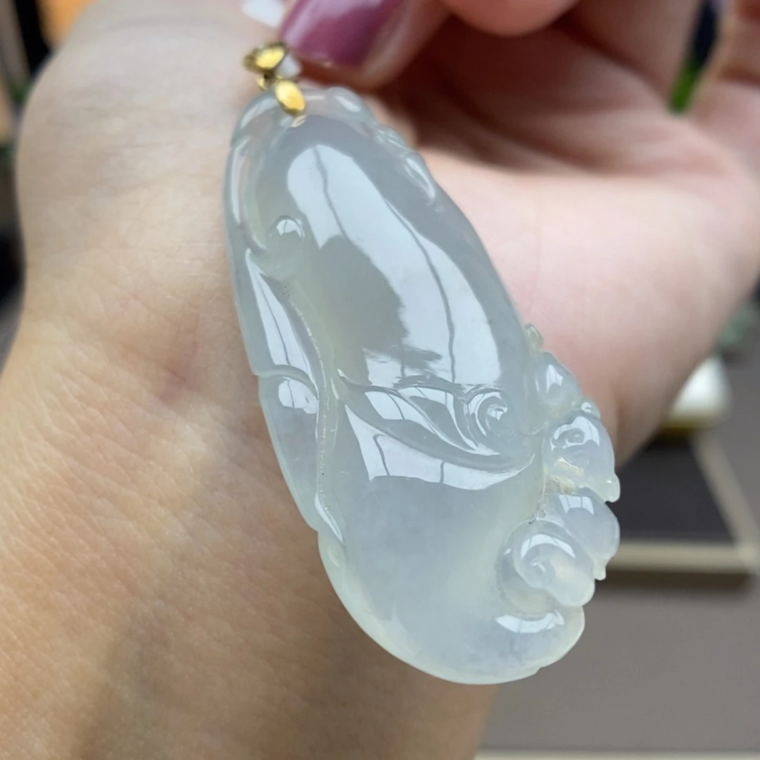 翡翠18K金镶嵌颈饰吊坠35