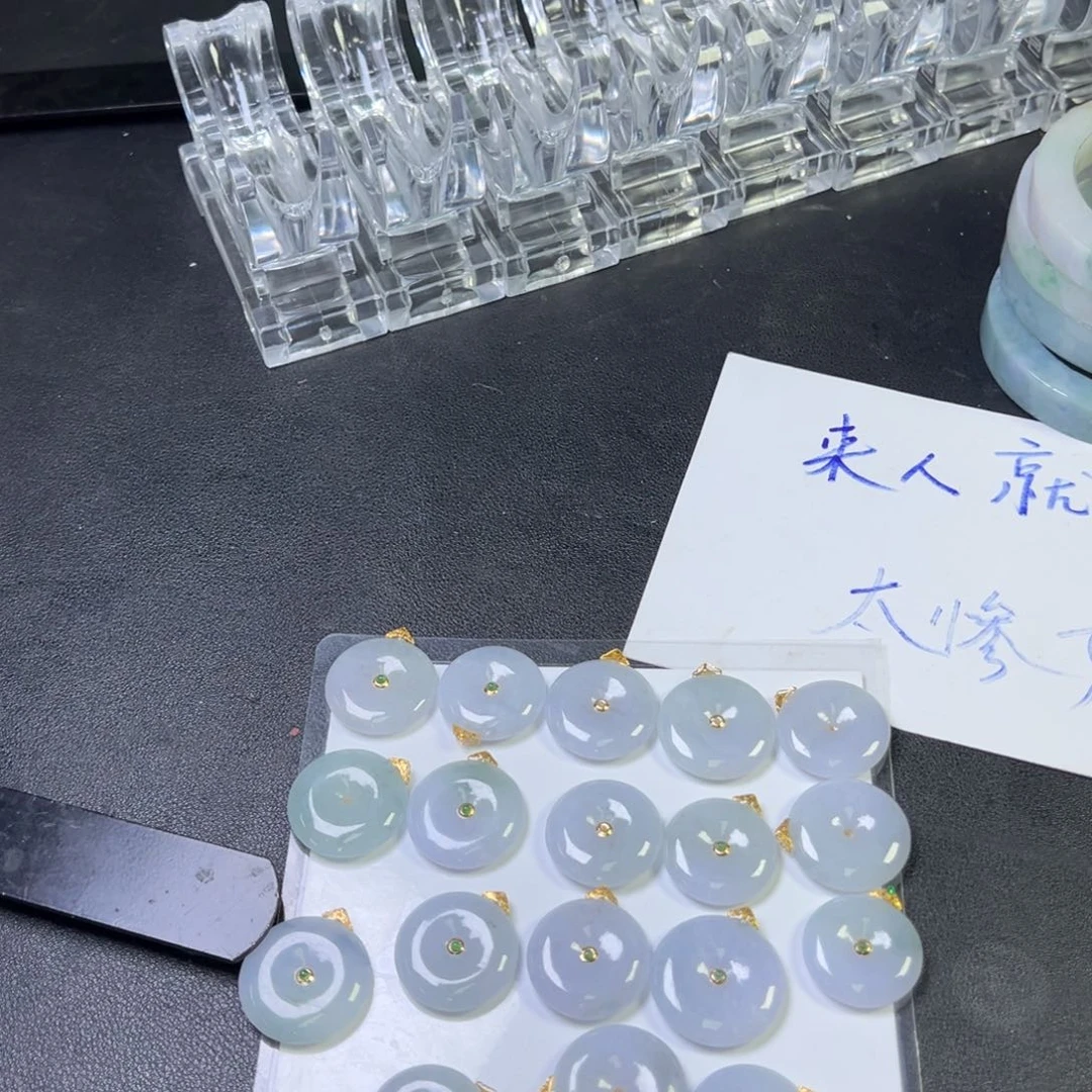 未镶嵌翡翠定制翡翠